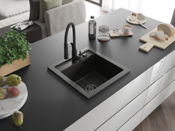Mexen Vito 1-bowl granite sink with Aster kitchen faucet, black/gold metallic - 6503-75-73450-70-B