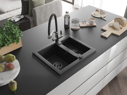 Mexen Carlos Granitspüle 1,5-Becken mit Küchenarmatur Duo, Schwarz/Silber Metallic - 6518-73-671701-07-B