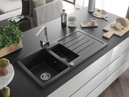 Mexen Andres Granitspüle 1,5-Becken mit Abtropffläche und Küchenarmatur Rita, schwarz/silber Metallic - 6515-73-670300-00